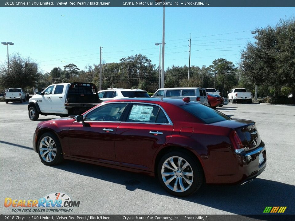 2018 Chrysler 300 Limited Velvet Red Pearl / Black/Linen Photo #12