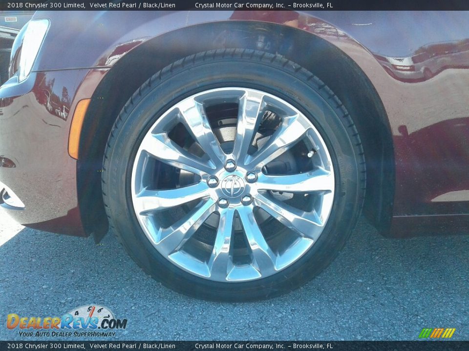 2018 Chrysler 300 Limited Velvet Red Pearl / Black/Linen Photo #20