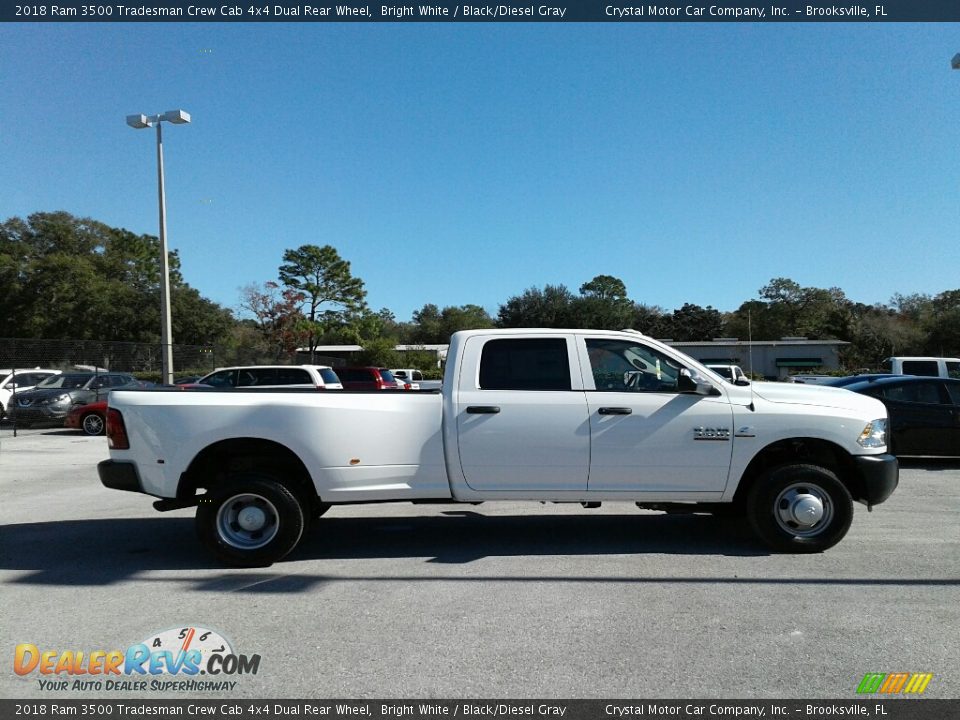 2018 Ram 3500 Tradesman Crew Cab 4x4 Dual Rear Wheel Bright White / Black/Diesel Gray Photo #7