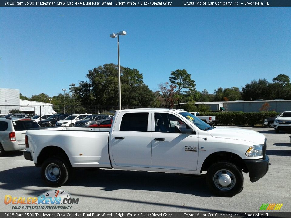2018 Ram 3500 Tradesman Crew Cab 4x4 Dual Rear Wheel Bright White / Black/Diesel Gray Photo #8