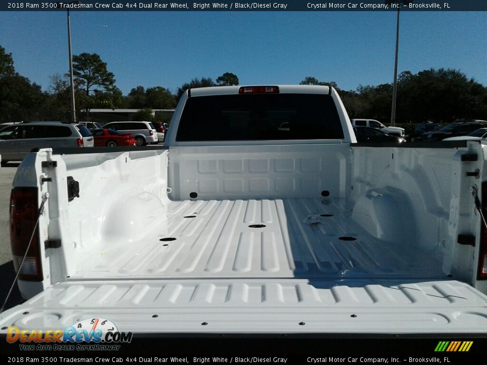 2018 Ram 3500 Tradesman Crew Cab 4x4 Dual Rear Wheel Bright White / Black/Diesel Gray Photo #20