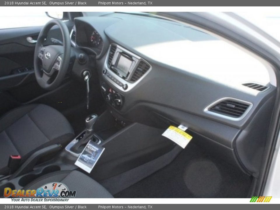 2018 Hyundai Accent SE Olympus Silver / Black Photo #32
