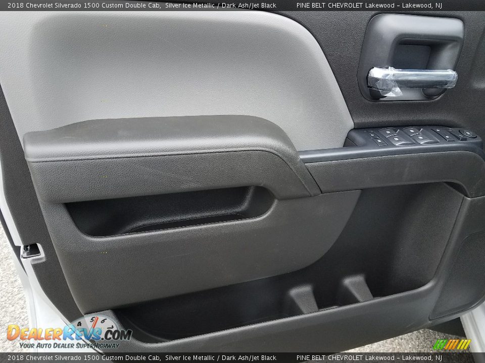 2018 Chevrolet Silverado 1500 Custom Double Cab Silver Ice Metallic / Dark Ash/Jet Black Photo #7
