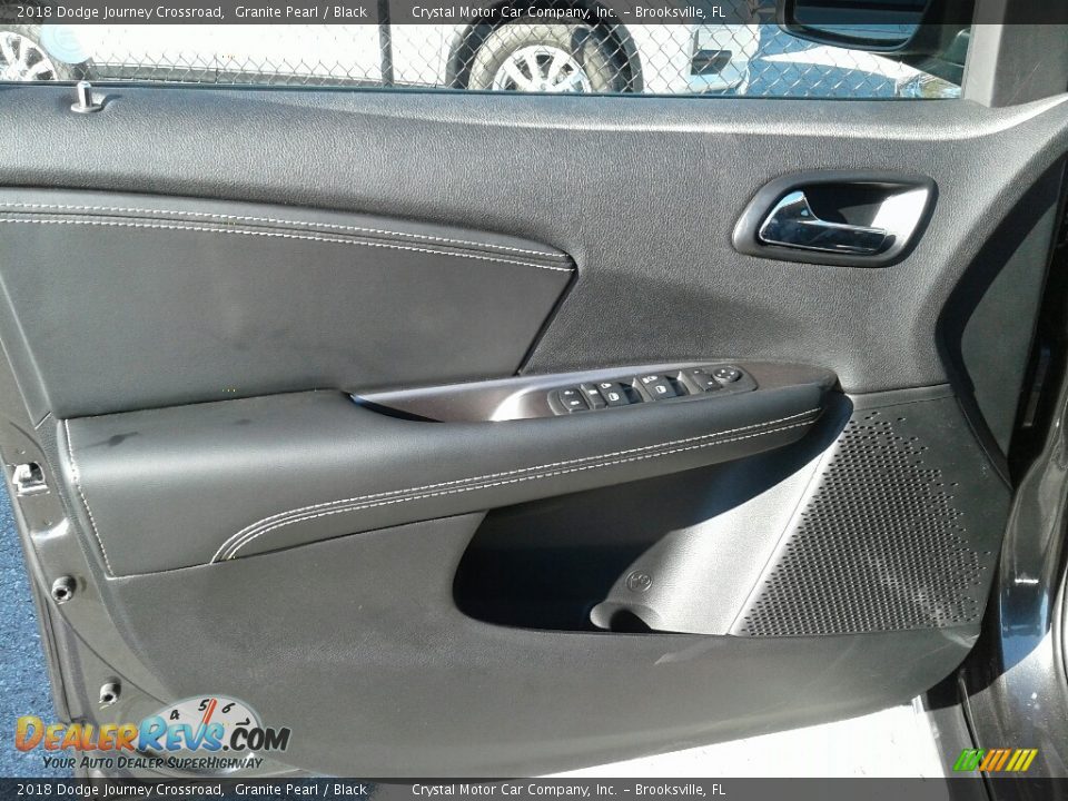 2018 Dodge Journey Crossroad Granite Pearl / Black Photo #17