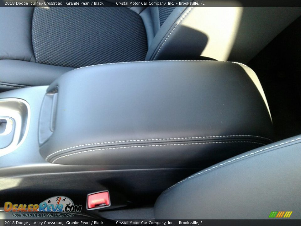 2018 Dodge Journey Crossroad Granite Pearl / Black Photo #18