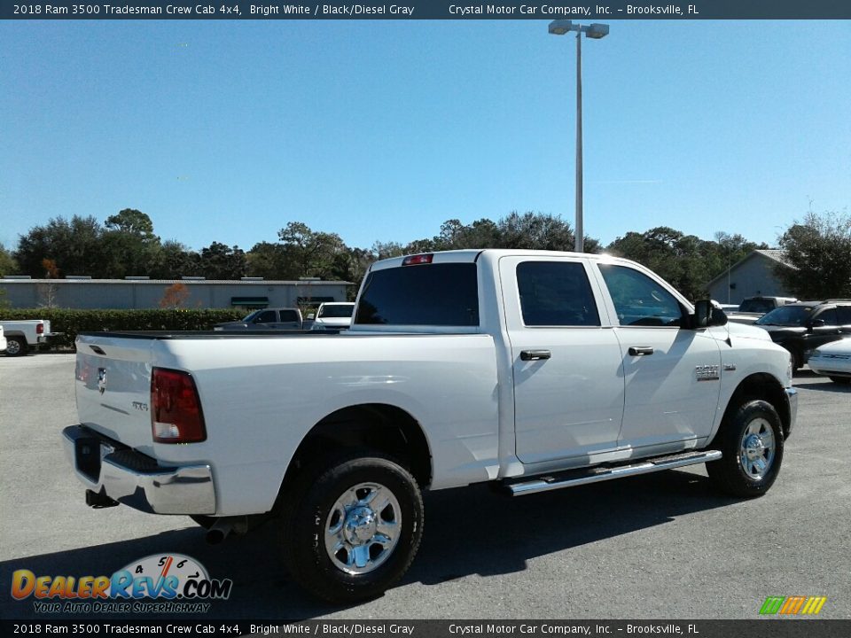 2018 Ram 3500 Tradesman Crew Cab 4x4 Bright White / Black/Diesel Gray Photo #5