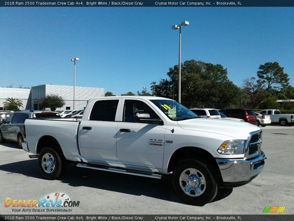 2018 Ram 3500 Tradesman Crew Cab 4x4 Bright White / Black/Diesel Gray Photo #7