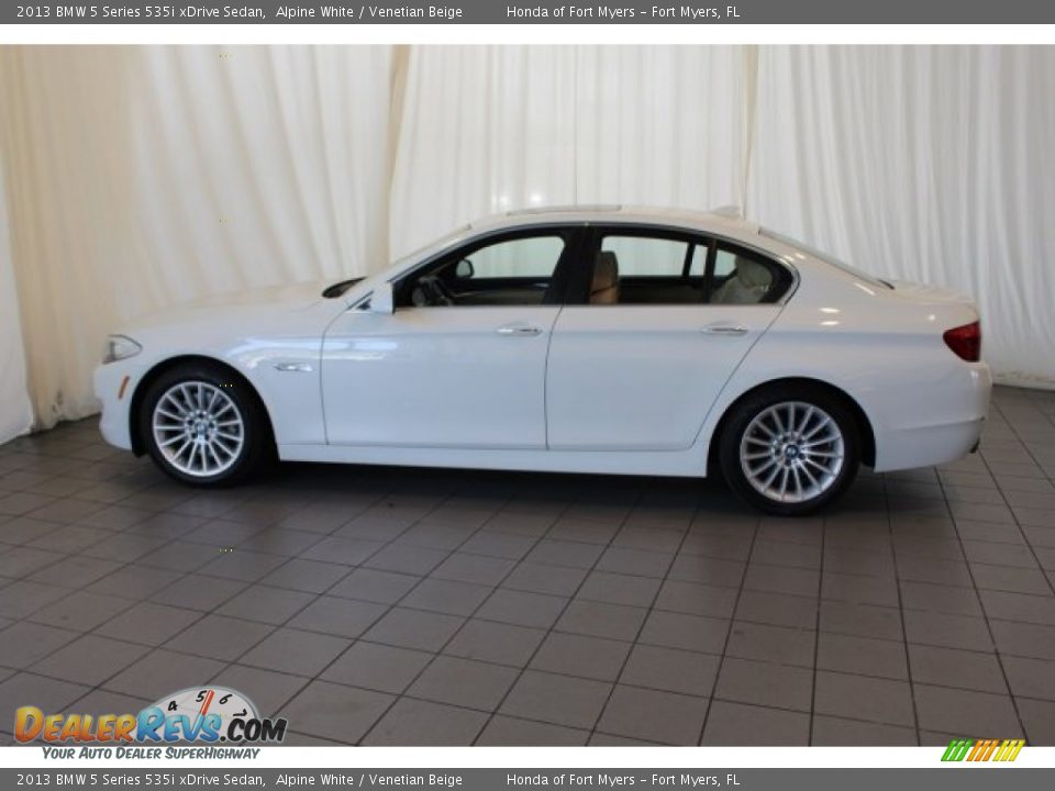 2013 BMW 5 Series 535i xDrive Sedan Alpine White / Venetian Beige Photo #5