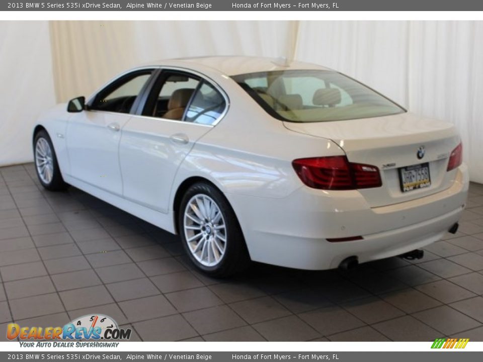 2013 BMW 5 Series 535i xDrive Sedan Alpine White / Venetian Beige Photo #6