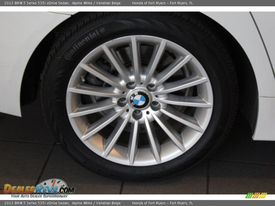 2013 BMW 5 Series 535i xDrive Sedan Alpine White / Venetian Beige Photo #9