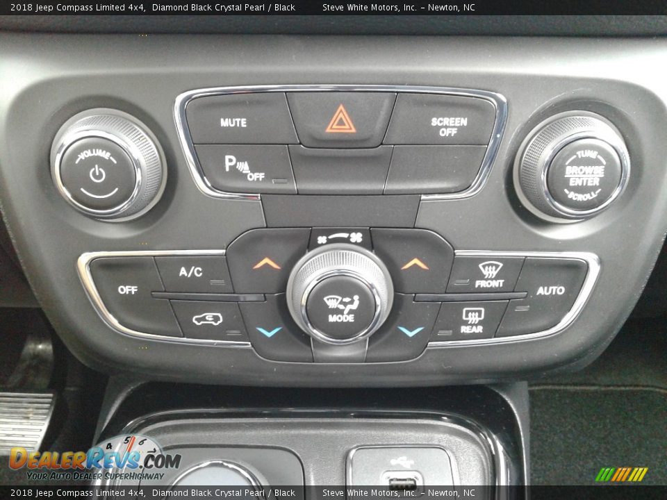2018 Jeep Compass Limited 4x4 Diamond Black Crystal Pearl / Black Photo #24