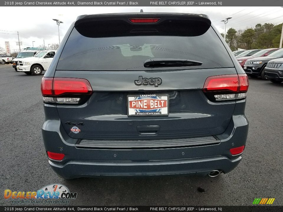 2018 Jeep Grand Cherokee Altitude 4x4 Diamond Black Crystal Pearl / Black Photo #5