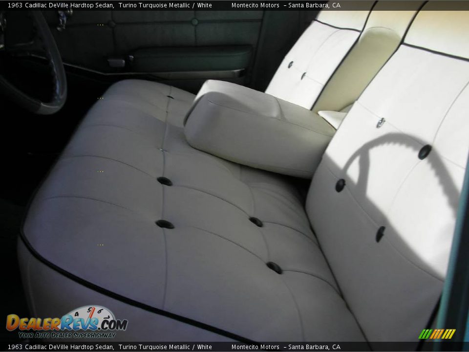 1963 Cadillac DeVille Hardtop Sedan Turino Turquoise Metallic / White Photo #15