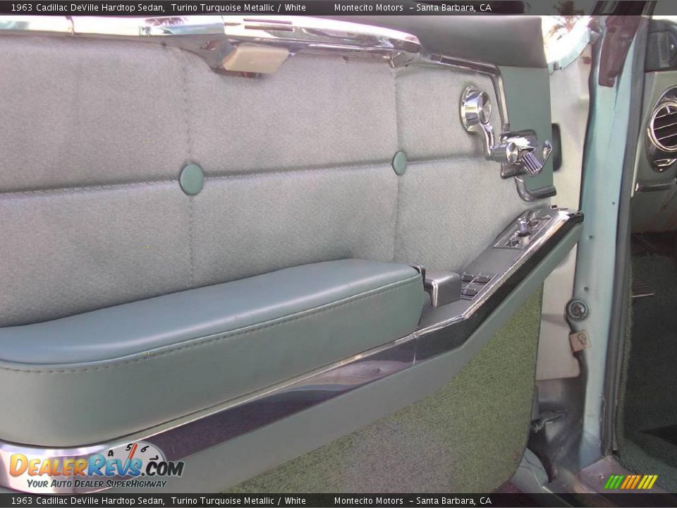 1963 Cadillac DeVille Hardtop Sedan Turino Turquoise Metallic / White Photo #16