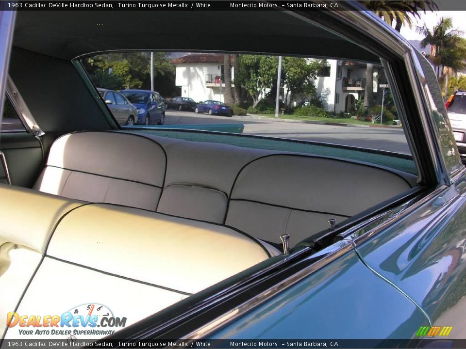 1963 Cadillac DeVille Hardtop Sedan Turino Turquoise Metallic / White Photo #20