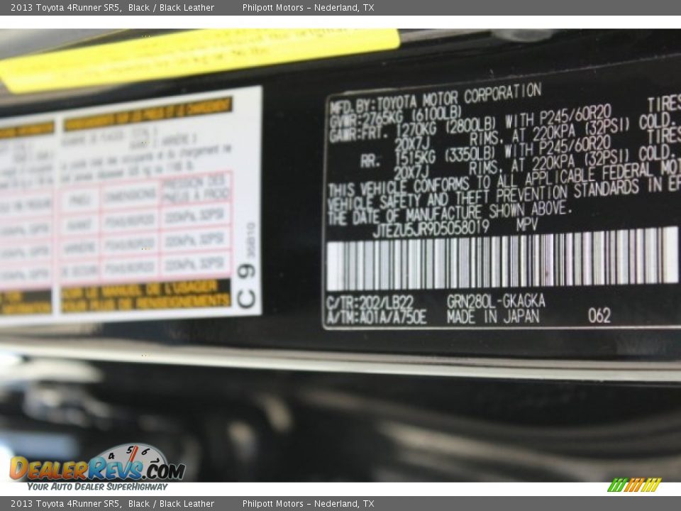 2013 Toyota 4Runner SR5 Black / Black Leather Photo #36