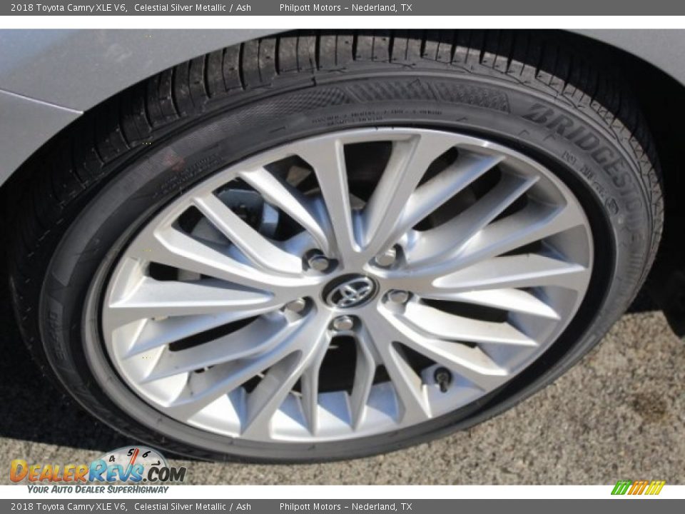 2018 Toyota Camry XLE V6 Celestial Silver Metallic / Ash Photo #4