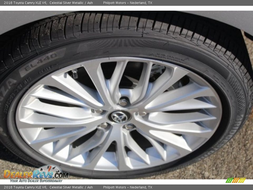 2018 Toyota Camry XLE V6 Celestial Silver Metallic / Ash Photo #5