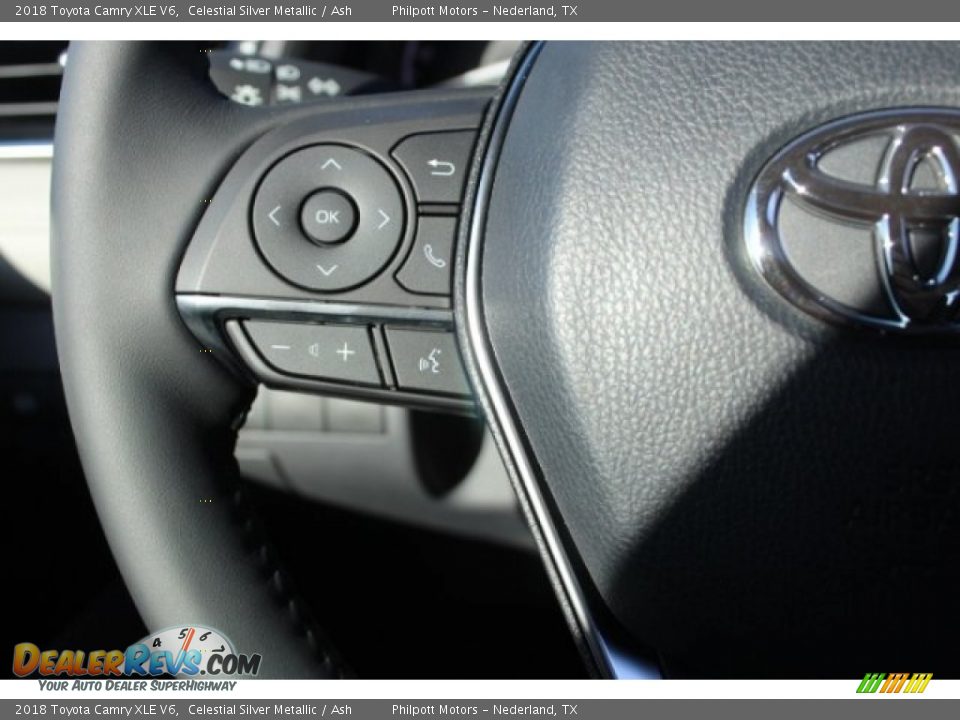 2018 Toyota Camry XLE V6 Celestial Silver Metallic / Ash Photo #18