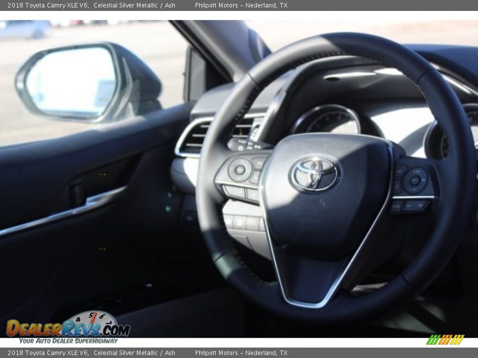 2018 Toyota Camry XLE V6 Celestial Silver Metallic / Ash Photo #24