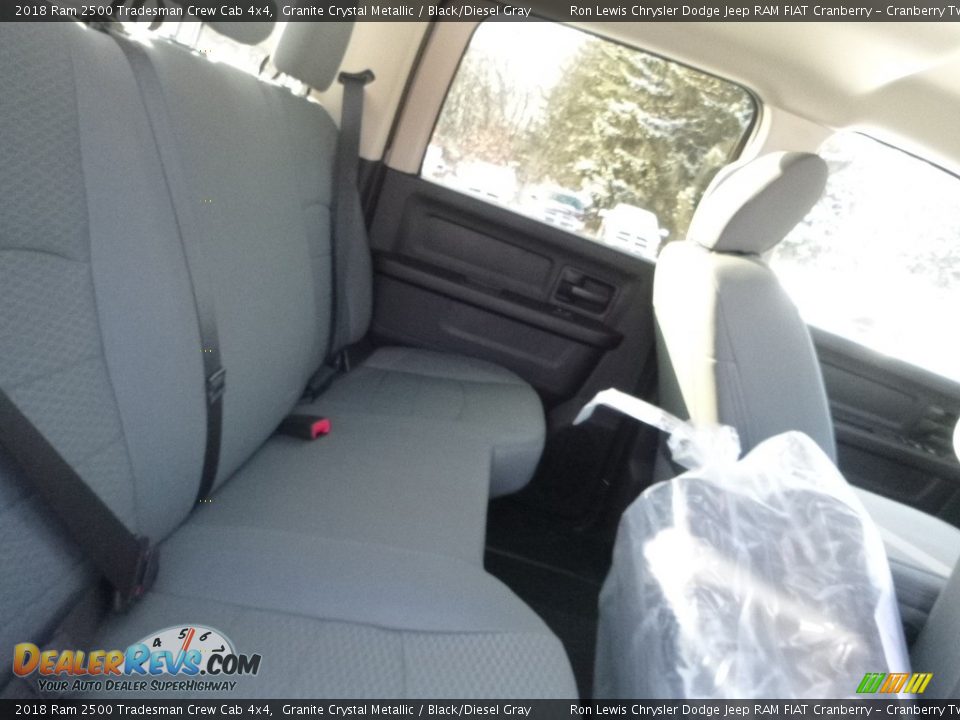 2018 Ram 2500 Tradesman Crew Cab 4x4 Granite Crystal Metallic / Black/Diesel Gray Photo #12