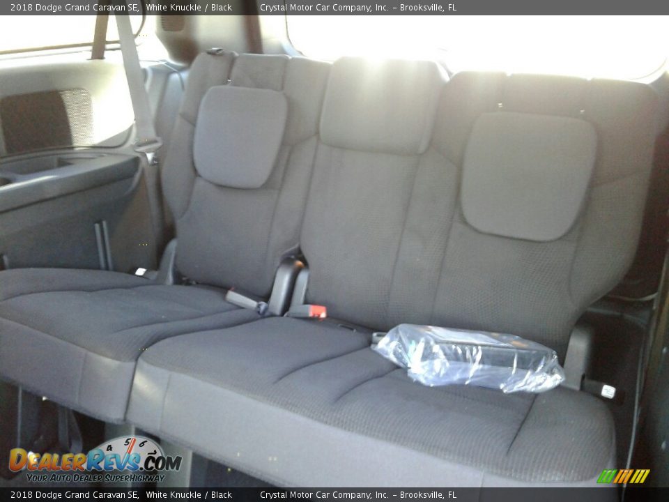 2018 Dodge Grand Caravan SE White Knuckle / Black Photo #11