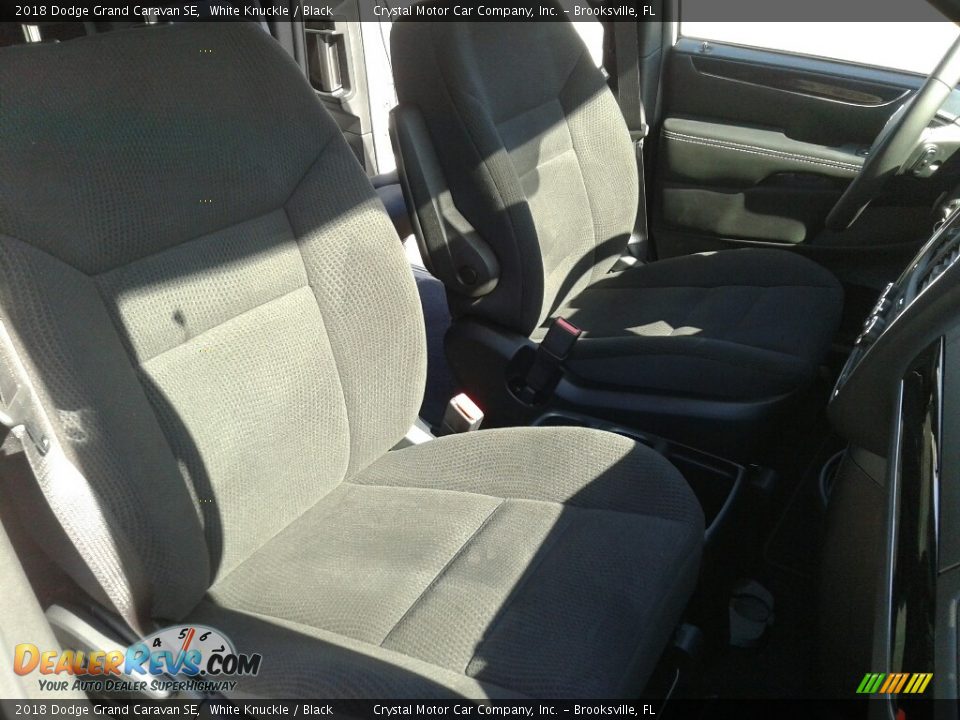 2018 Dodge Grand Caravan SE White Knuckle / Black Photo #12