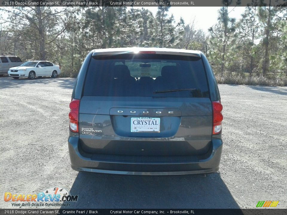 2018 Dodge Grand Caravan SE Granite Pearl / Black Photo #4