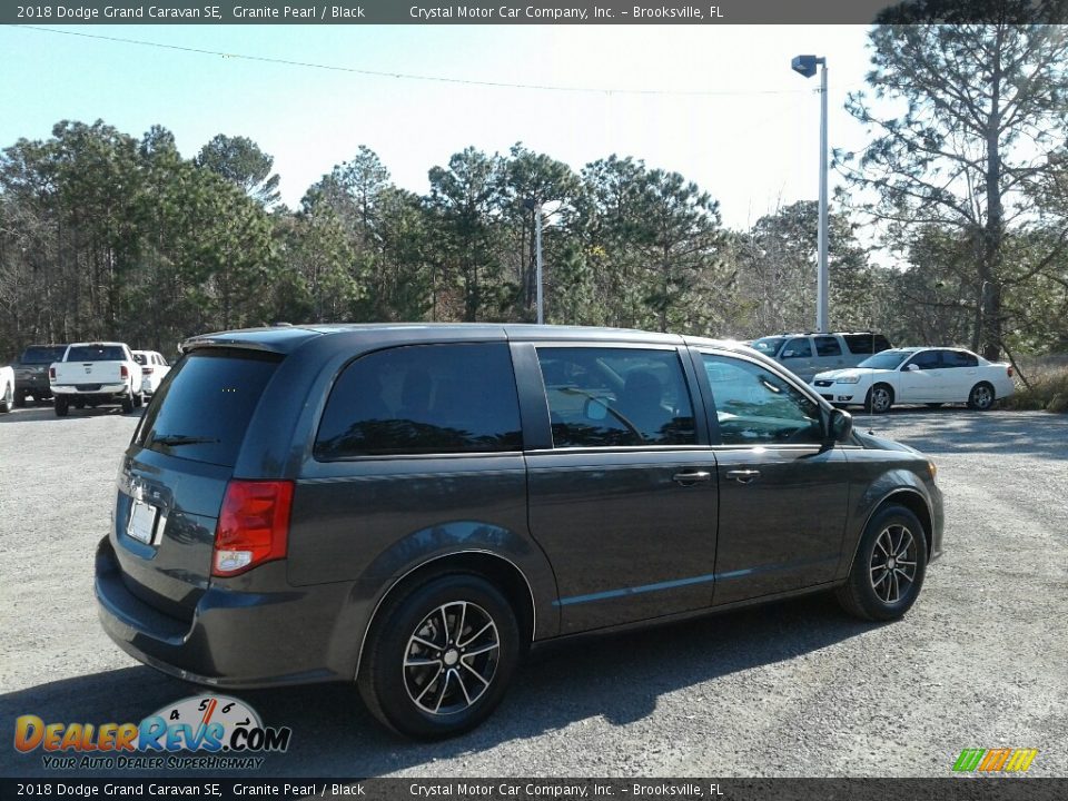 2018 Dodge Grand Caravan SE Granite Pearl / Black Photo #5