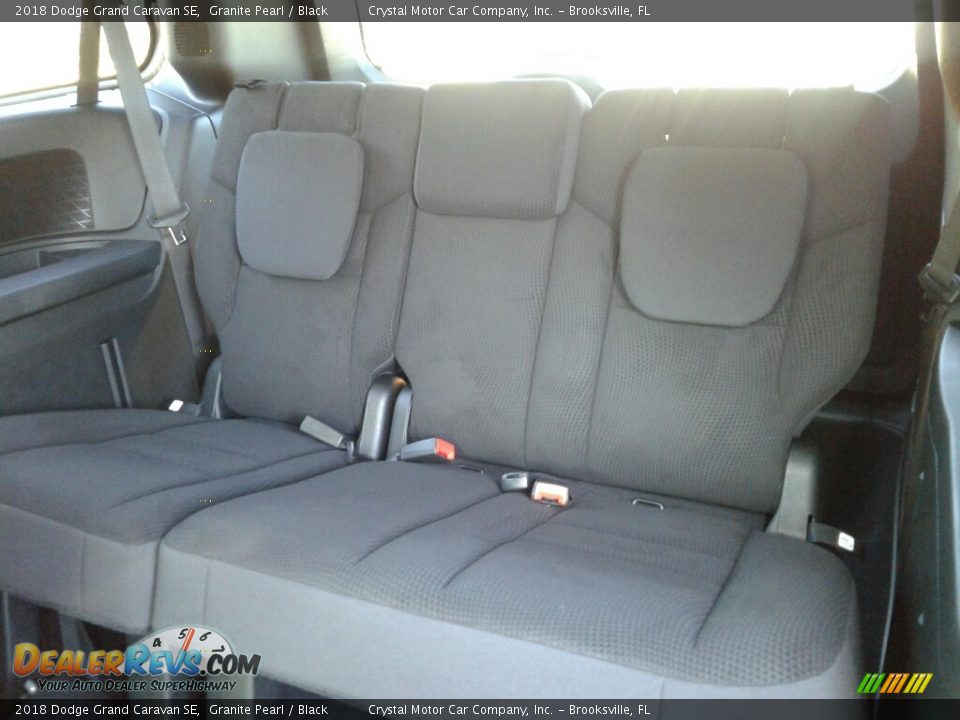 2018 Dodge Grand Caravan SE Granite Pearl / Black Photo #11