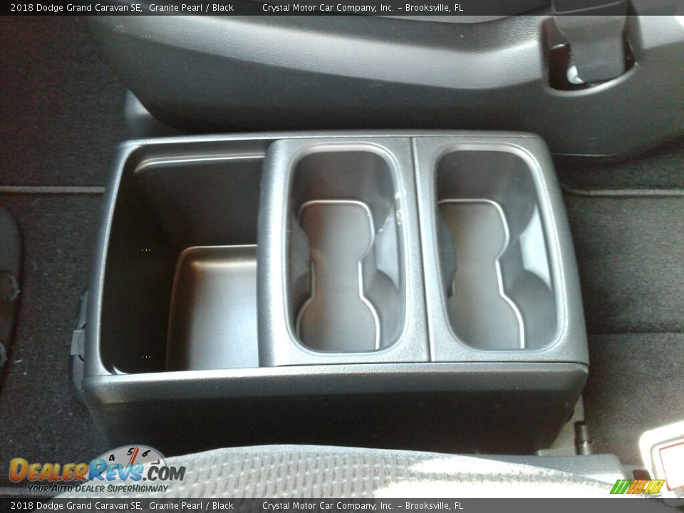 2018 Dodge Grand Caravan SE Granite Pearl / Black Photo #18