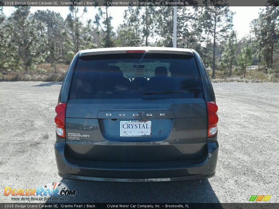 2018 Dodge Grand Caravan SE Granite Pearl / Black Photo #4