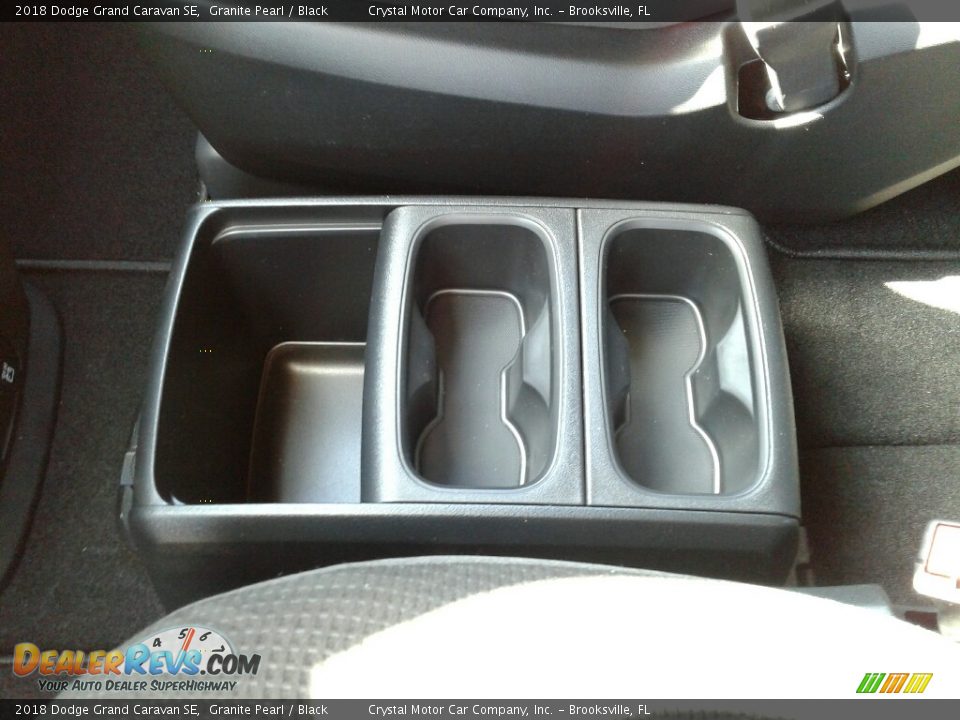 2018 Dodge Grand Caravan SE Granite Pearl / Black Photo #18