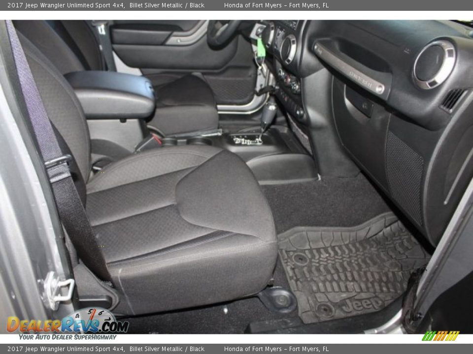 2017 Jeep Wrangler Unlimited Sport 4x4 Billet Silver Metallic / Black Photo #33