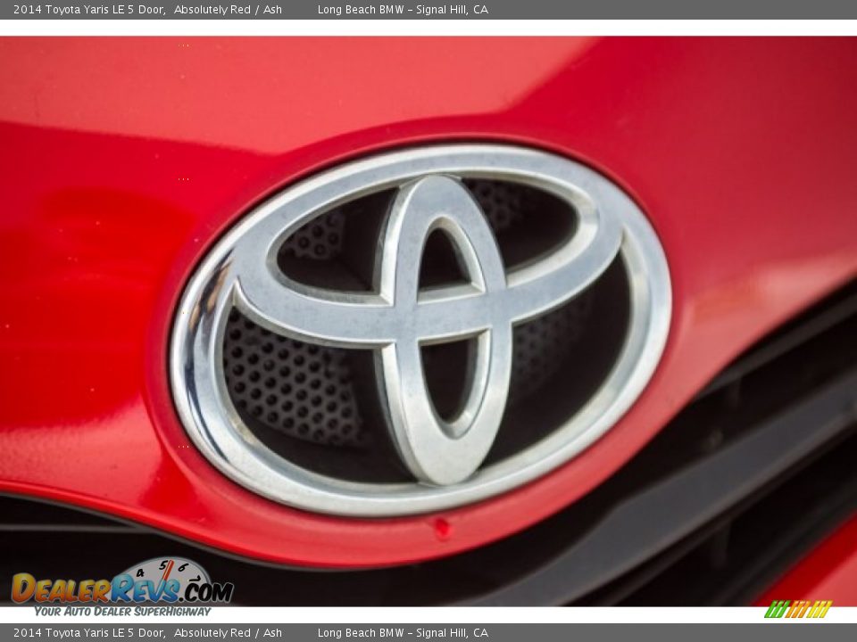 2014 Toyota Yaris LE 5 Door Absolutely Red / Ash Photo #20