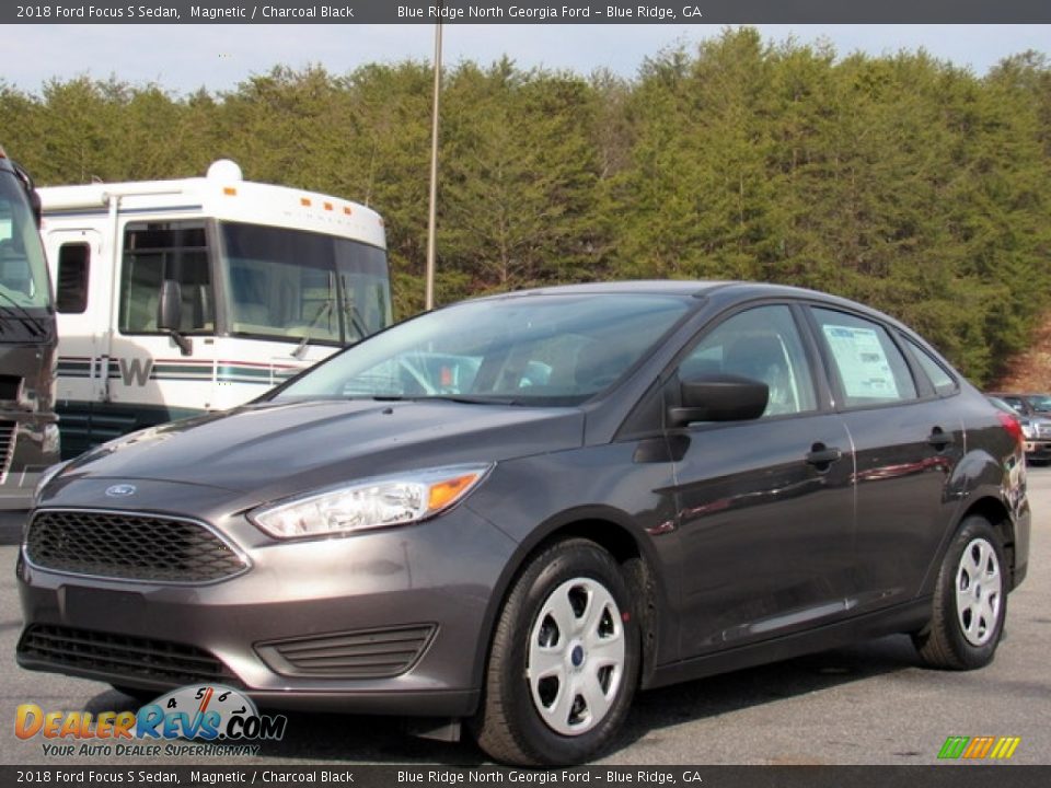 2018 Ford Focus S Sedan Magnetic / Charcoal Black Photo #1