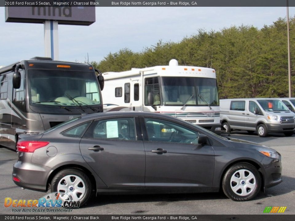 2018 Ford Focus S Sedan Magnetic / Charcoal Black Photo #6