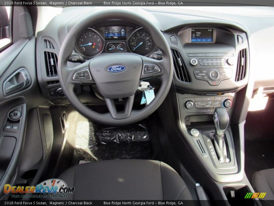 2018 Ford Focus S Sedan Magnetic / Charcoal Black Photo #14