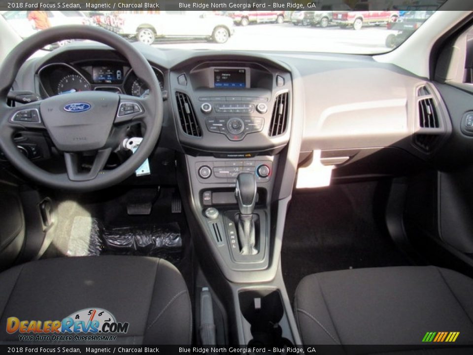 2018 Ford Focus S Sedan Magnetic / Charcoal Black Photo #15
