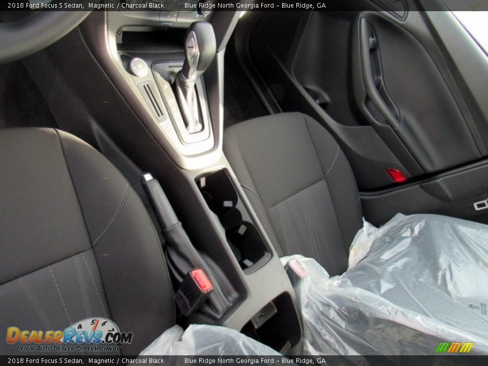 2018 Ford Focus S Sedan Magnetic / Charcoal Black Photo #23
