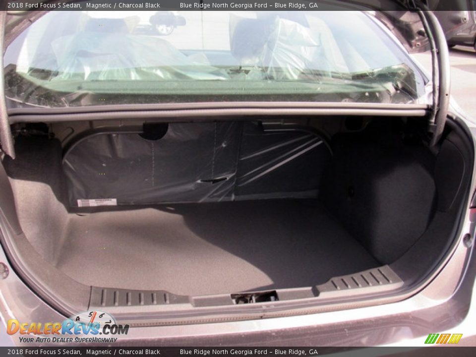 2018 Ford Focus S Sedan Magnetic / Charcoal Black Photo #24