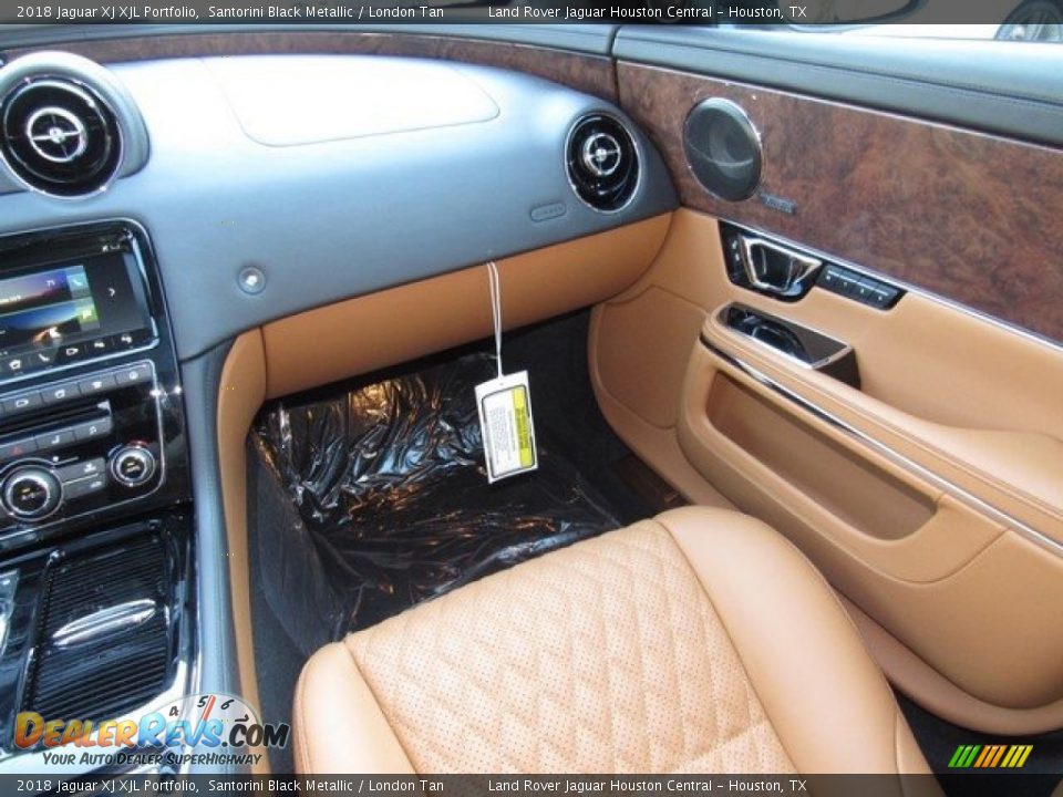 2018 Jaguar XJ XJL Portfolio Santorini Black Metallic / London Tan Photo #14