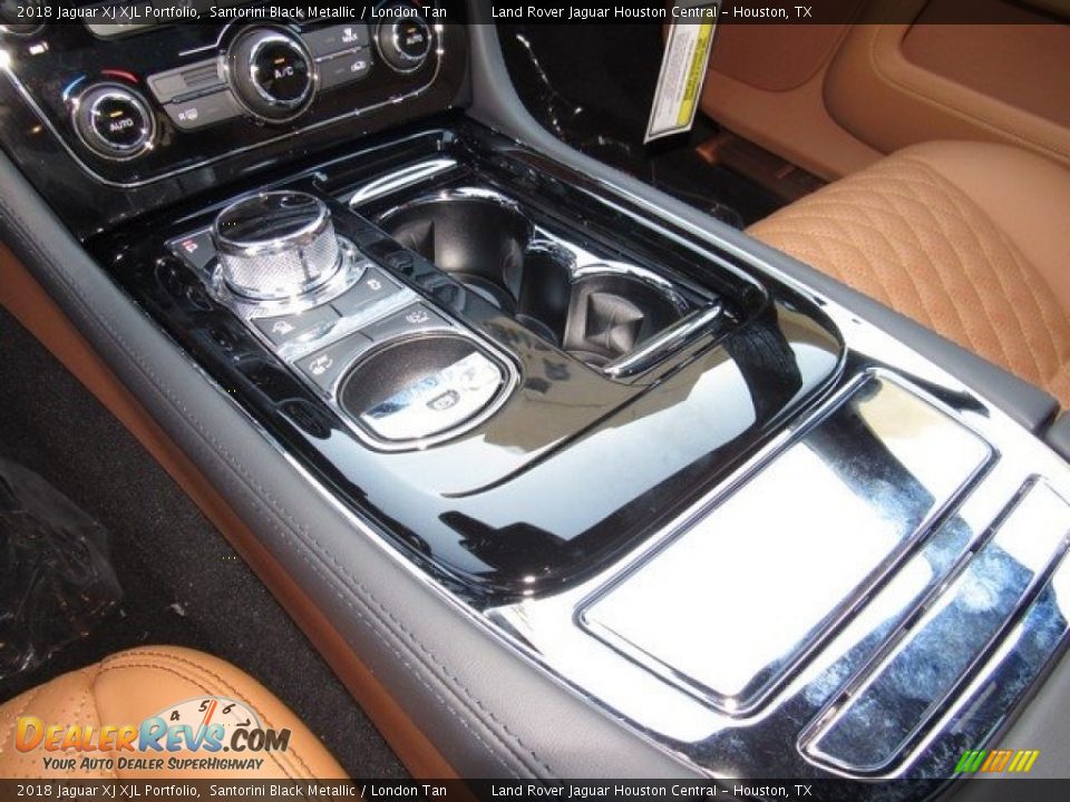 Controls of 2018 Jaguar XJ XJL Portfolio Photo #22
