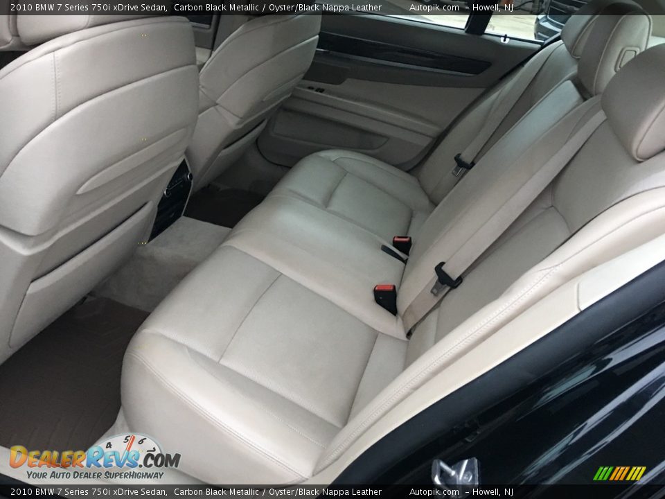 2010 BMW 7 Series 750i xDrive Sedan Carbon Black Metallic / Oyster/Black Nappa Leather Photo #10