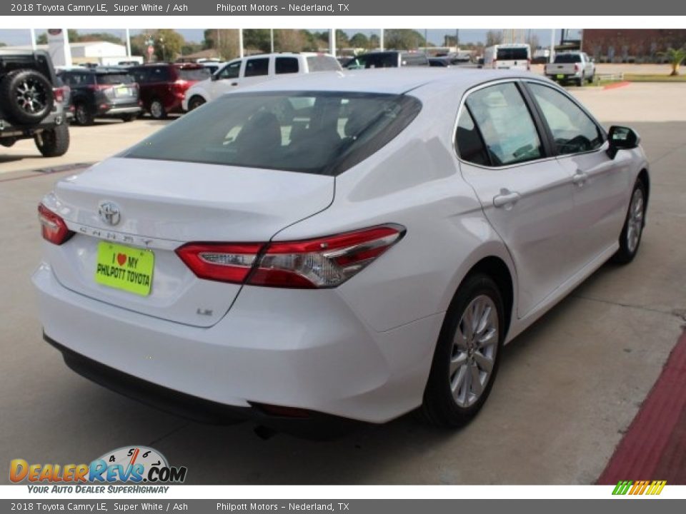 2018 Toyota Camry LE Super White / Ash Photo #9