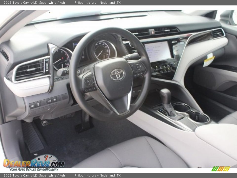 2018 Toyota Camry LE Super White / Ash Photo #11