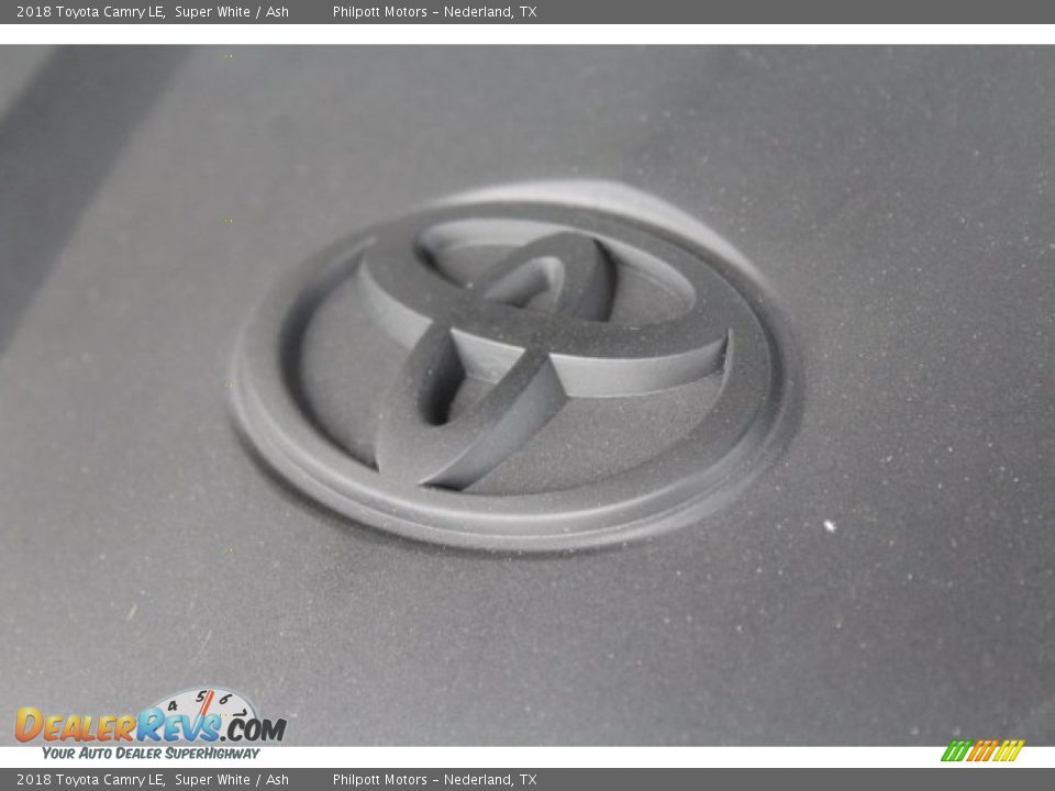 2018 Toyota Camry LE Super White / Ash Photo #25