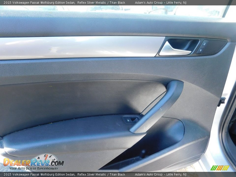 2015 Volkswagen Passat Wolfsburg Edition Sedan Reflex Silver Metallic / Titan Black Photo #18