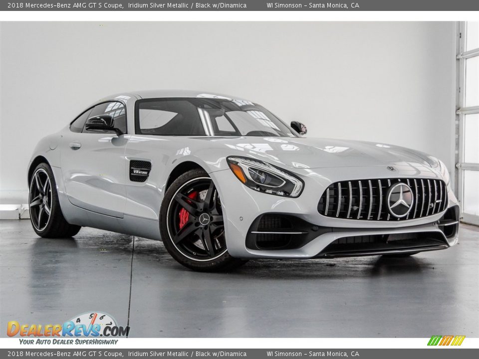 Front 3/4 View of 2018 Mercedes-Benz AMG GT S Coupe Photo #15