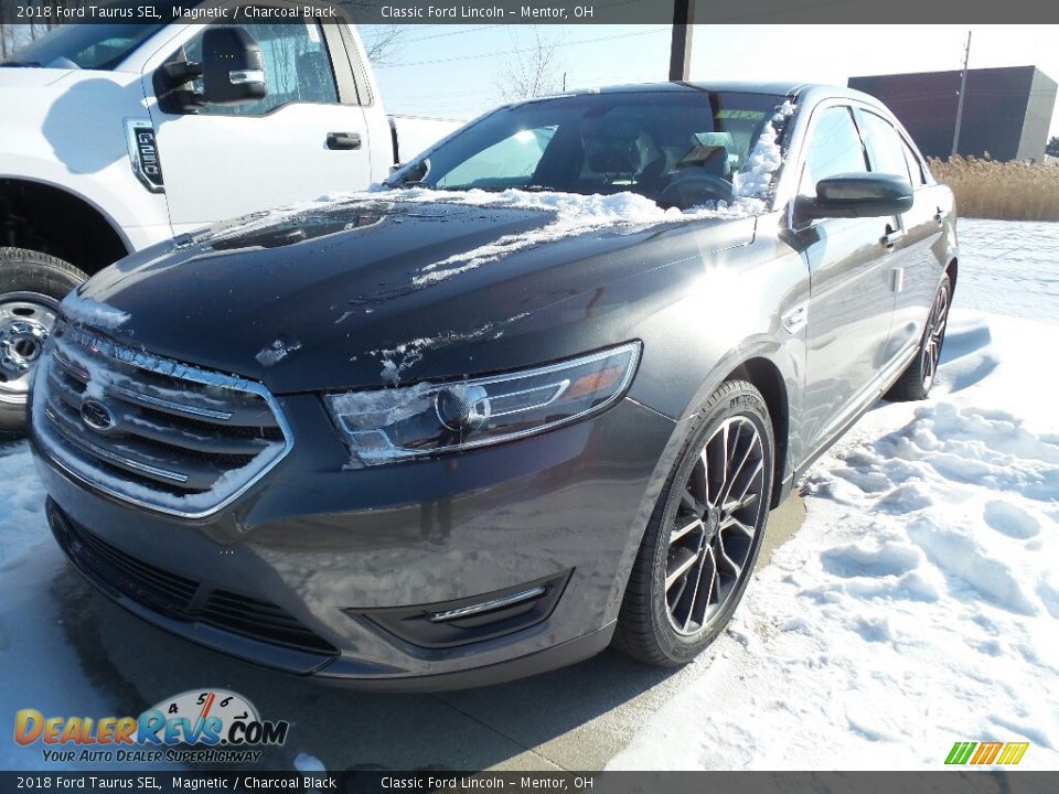 2018 Ford Taurus SEL Magnetic / Charcoal Black Photo #1
